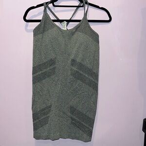 Fabletics Athletic‎ tank builtin bra grey/black wicking running sports cross XL